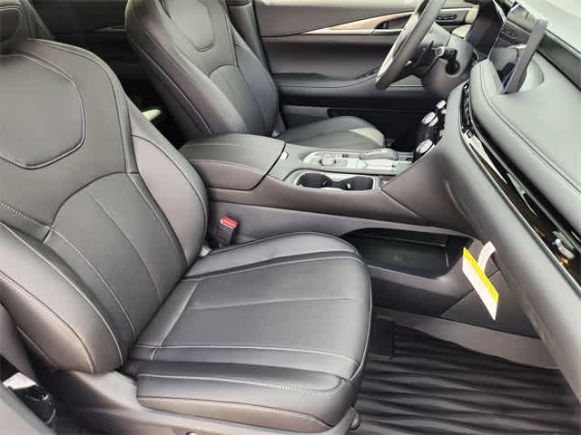 Thumbnail: 2026 INFINITI QX60 - 14