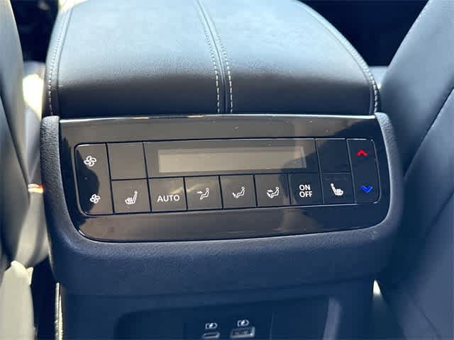 Thumbnail: 2025 INFINITI QX60 - 19