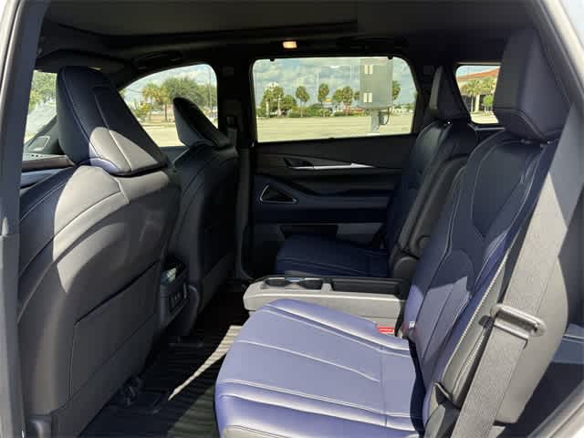 Thumbnail: 2026 INFINITI QX60 - 14