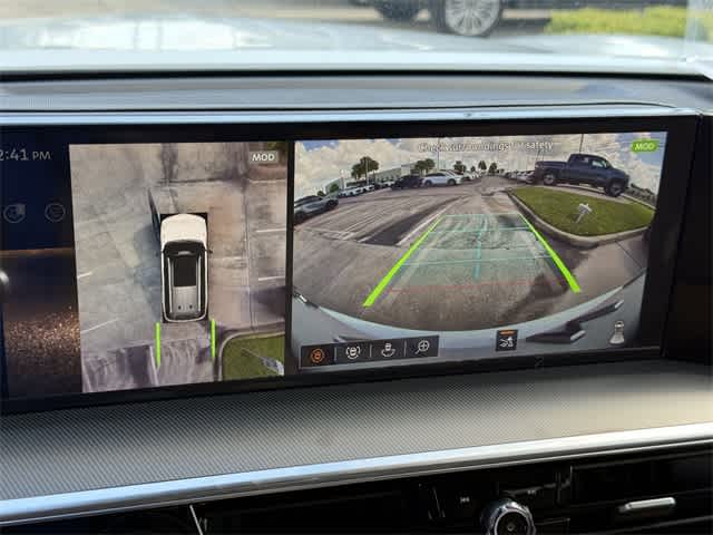 Thumbnail: 2026 INFINITI QX80 - 25