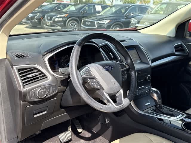 Thumbnail: 2016 Ford Edge - 10