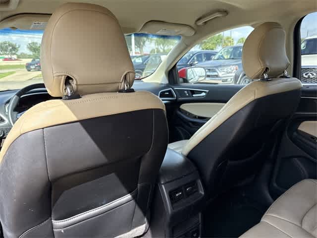 Thumbnail: 2016 Ford Edge - 14