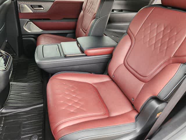 Thumbnail: 2025 INFINITI QX80 - 13