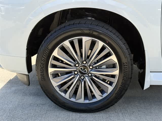 Thumbnail: 2026 INFINITI QX80 - 7