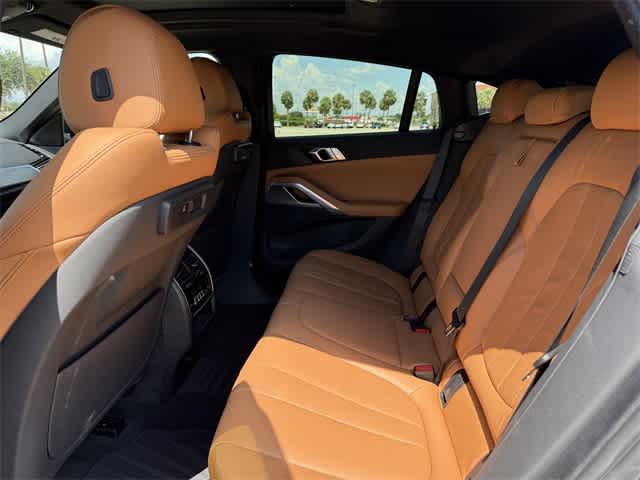 Thumbnail: 2022 BMW X6 - 13