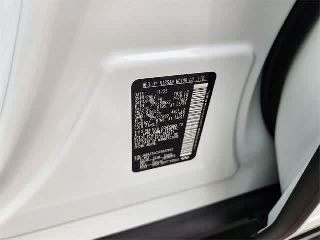 Thumbnail: 2026 INFINITI QX80 - 21