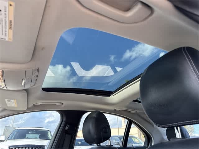 Thumbnail: 2015 Mercedes-Benz C-Class - 27