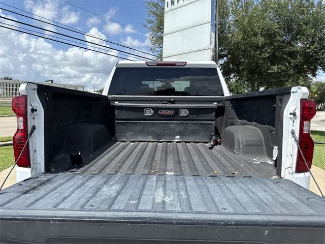 Thumbnail: 2021 Chevrolet Silverado 1500 - 18