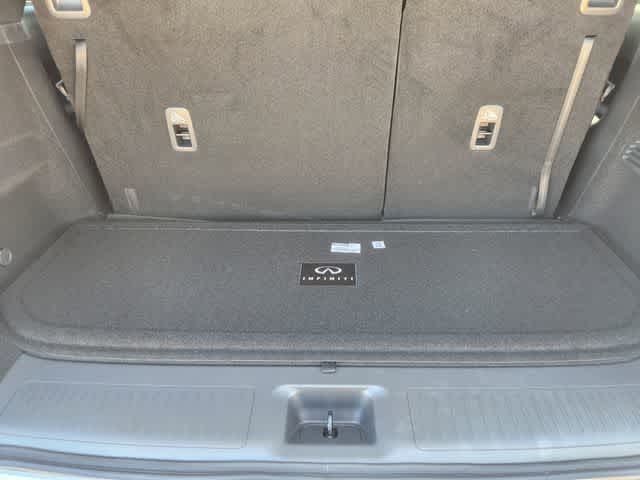 Thumbnail: 2026 INFINITI QX60 - 19