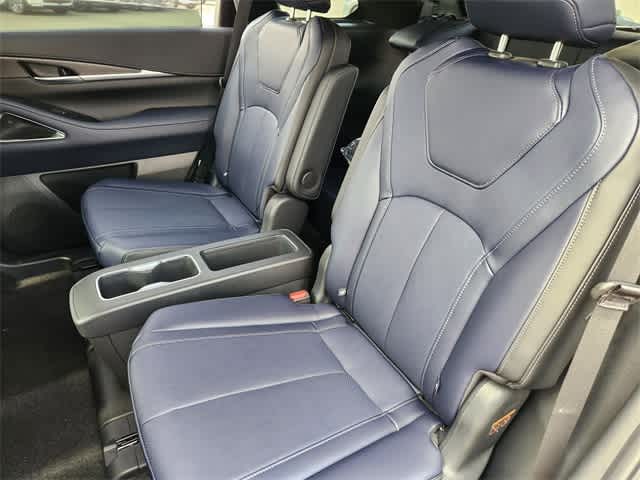 Thumbnail: 2026 INFINITI QX60 - 13