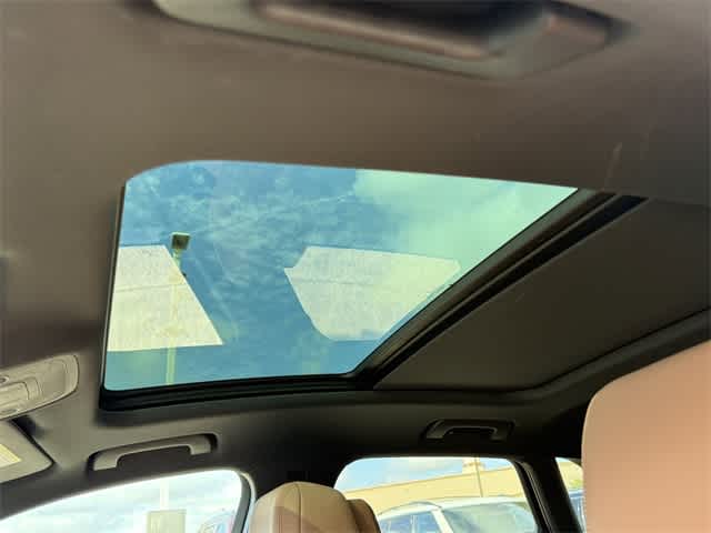 Thumbnail: 2021 Audi Q3 - 25