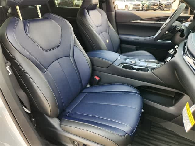 Thumbnail: 2026 INFINITI QX60 - 14