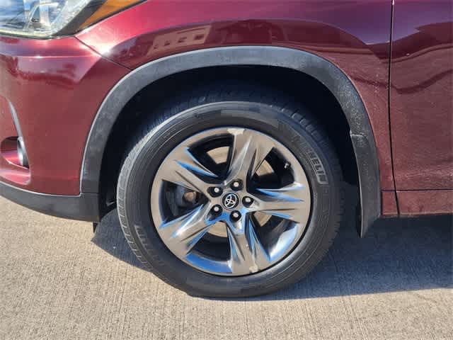 Thumbnail: 2017 Toyota Highlander - 8