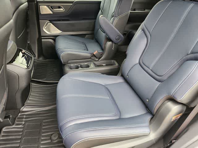 Thumbnail: 2026 INFINITI QX80 - 13