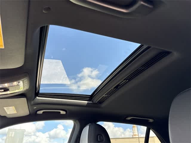 Thumbnail: 2022 Mercedes-Benz GLE - 26