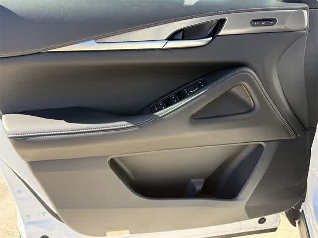 Thumbnail: 2026 INFINITI QX60 - 8