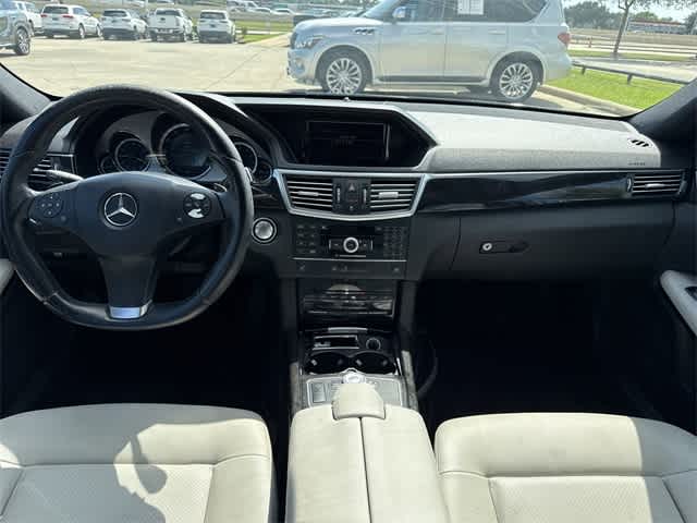 Thumbnail: 2010 Mercedes-Benz E-Class - 14