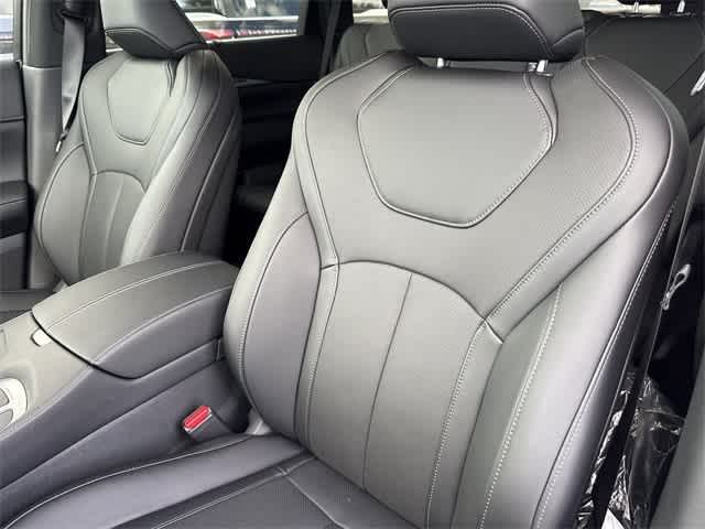 Thumbnail: 2026 INFINITI QX60 - 13