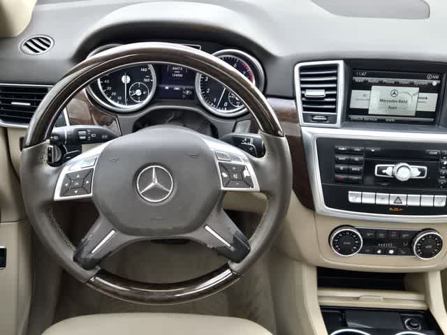 Thumbnail: 2013 Mercedes-Benz M-Class - 16