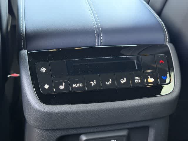 Thumbnail: 2026 INFINITI QX60 - 21