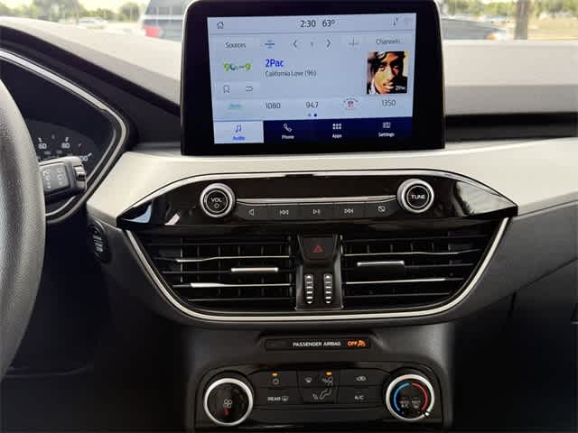 Thumbnail: 2022 Ford Escape - 18