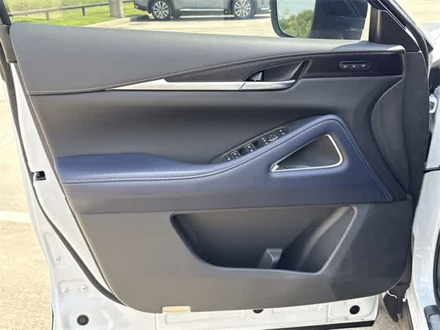 Thumbnail: 2026 INFINITI QX60 - 8