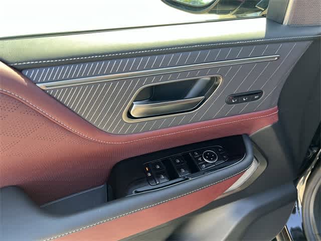 Thumbnail: 2025 INFINITI QX80 - 21