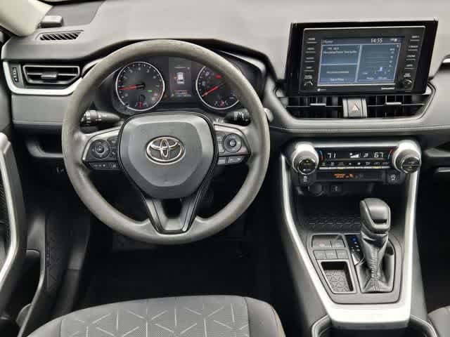 Thumbnail: 2021 Toyota RAV4 - 12