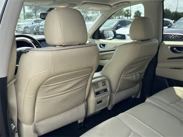 2019 INFINITI QX60 Luxe 13