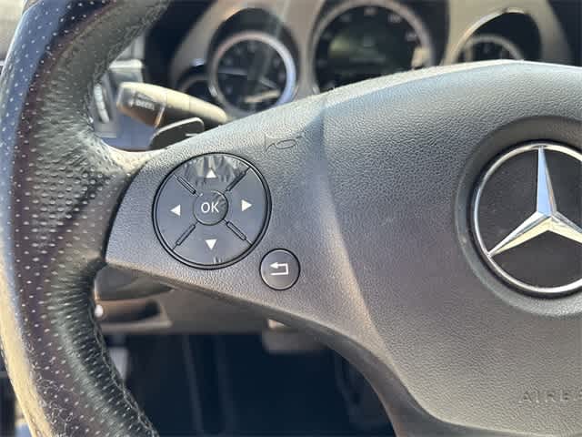 Thumbnail: 2010 Mercedes-Benz E-Class - 19