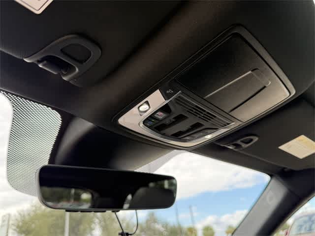 Thumbnail: 2022 Acura MDX - 23