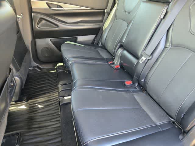 Thumbnail: 2023 INFINITI QX60 - 13