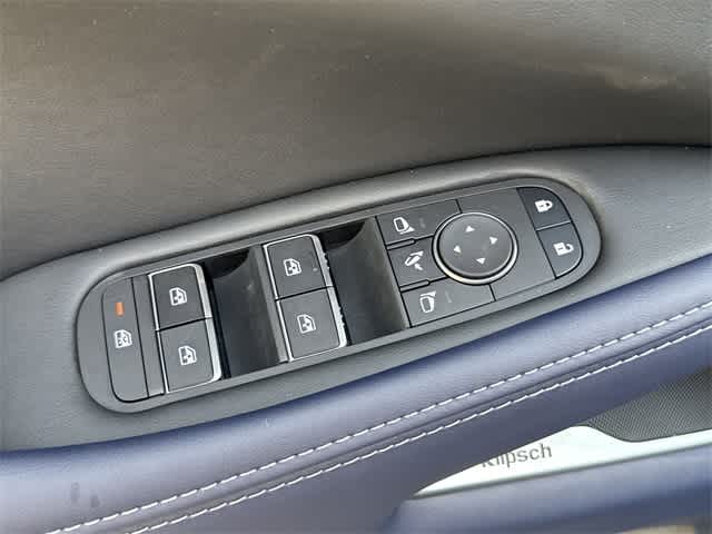 Thumbnail: 2026 INFINITI QX60 - 9