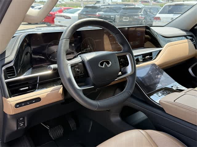 Thumbnail: 2025 INFINITI QX80 - 10
