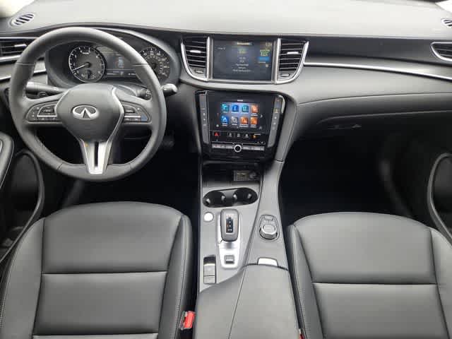 Thumbnail: 2025 INFINITI QX50 - 10