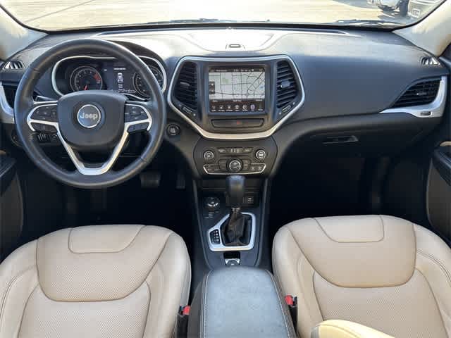 Thumbnail: 2016 Jeep Cherokee - 15