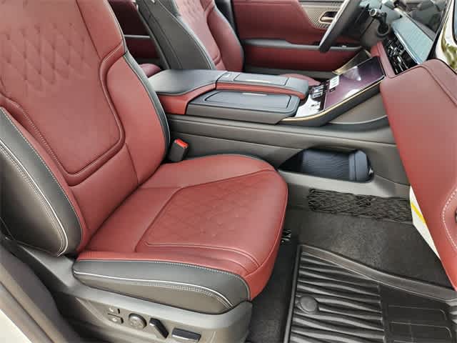 Thumbnail: 2026 INFINITI QX80 - 14