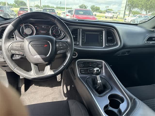 Thumbnail: 2015 Dodge Challenger - 13