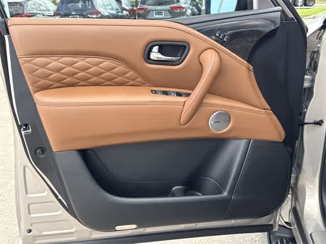 Thumbnail: 2024 INFINITI QX80 - 8