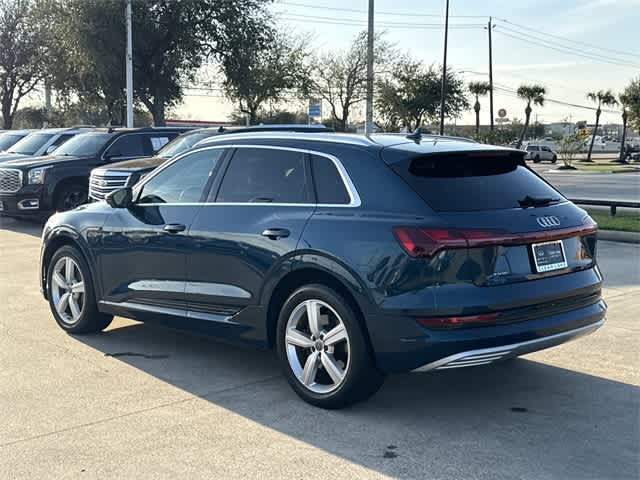 Thumbnail: 2019 Audi e-tron - 3