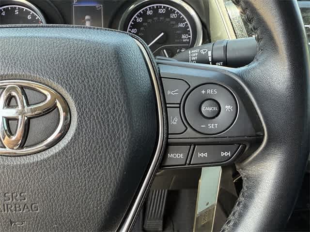 Thumbnail: 2020 Toyota Camry - 22