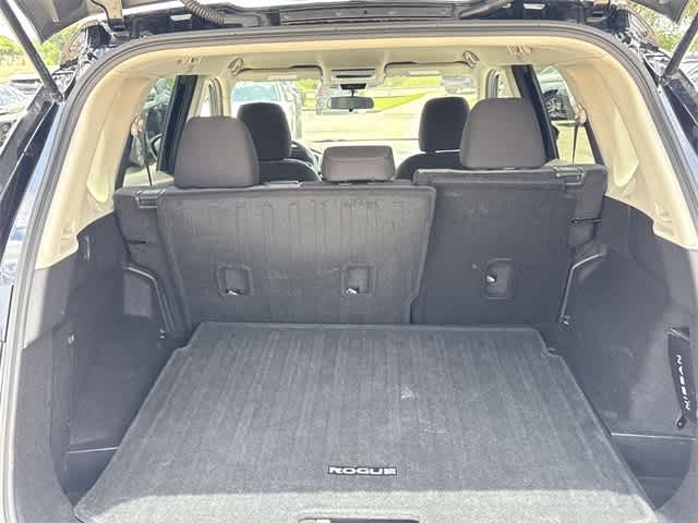 2021 Nissan Rogue SV 22