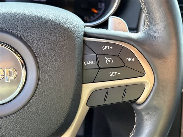 Thumbnail: 2017 Jeep Grand Cherokee - 21