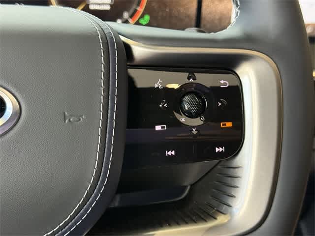 Thumbnail: 2026 INFINITI QX80 - 23