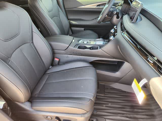 Thumbnail: 2026 INFINITI QX60 - 14