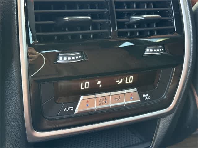 Thumbnail: 2022 BMW X6 - 18