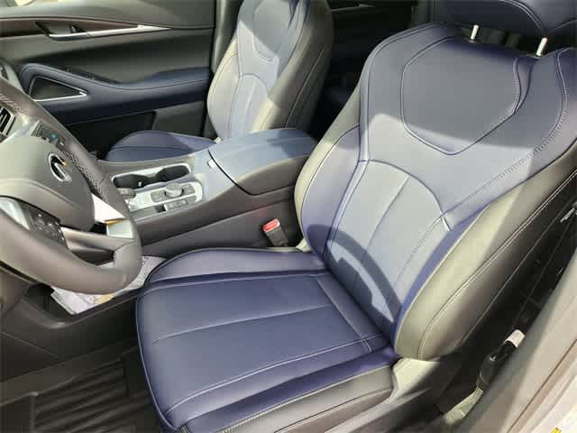 Thumbnail: 2026 INFINITI QX60 - 11