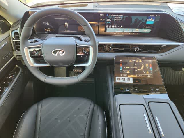 Thumbnail: 2026 INFINITI QX80 - 15