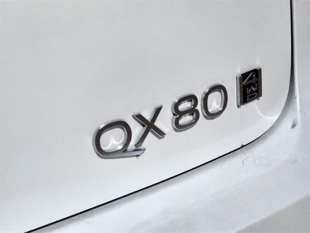 Thumbnail: 2026 INFINITI QX80 - 7