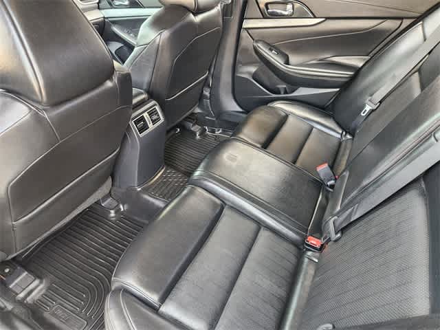 Thumbnail: 2017 Nissan Maxima - 12